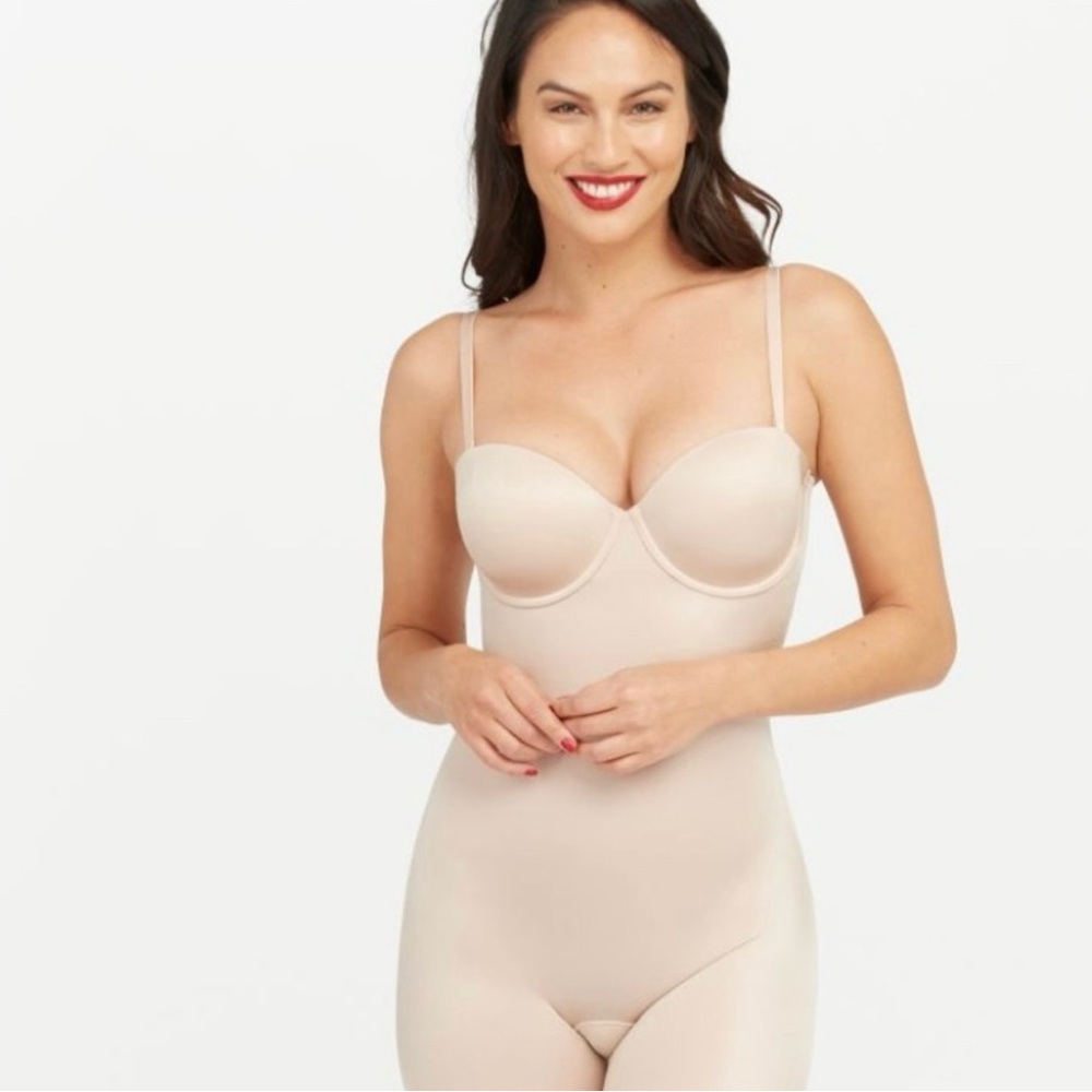 Women’s SPANX Suit Your Fancy Cupped Mid-Thigh Bodysuit Size Small